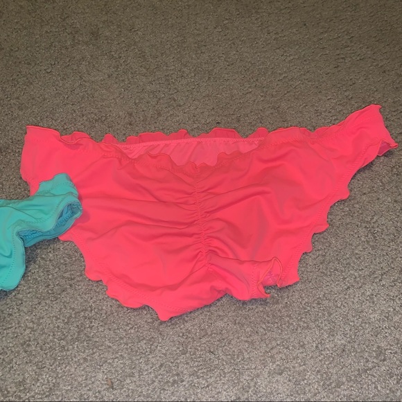 Bathing suit bottoms - Picture 2 of 4